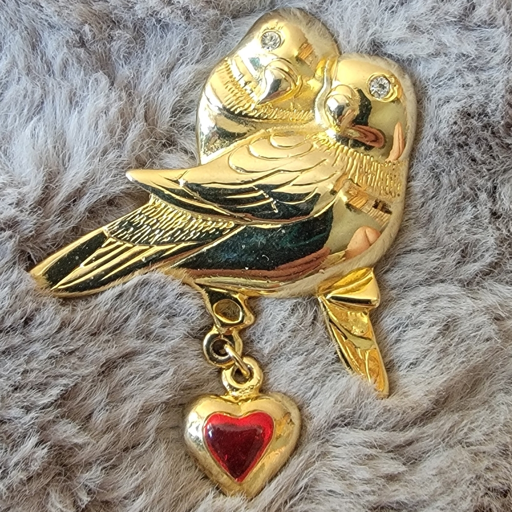 Source Unknown Gold Lovebird Brooch with Red Heart